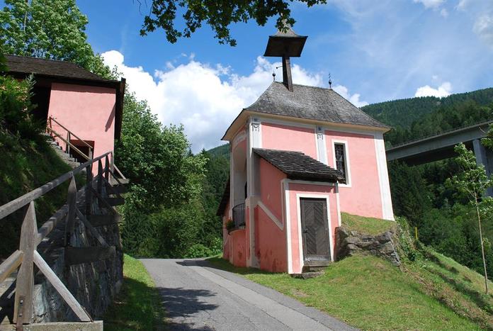 Geteilte Kirche am Kreuzbichl | Richtung Eisentratten