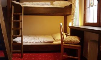 Schlafzimmer mit 4 Stockbetten