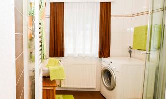 Badezimmer Dorfblick