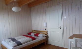 Schlafzimmer 1 mit franz. Bett