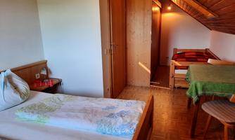 Pension Hecher Ferienwohnung Schlafzimmer 1