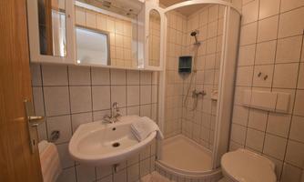 b2 Hillgartner Gästezimmer Dusche - Wc