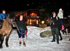 Fackelwanderung mit Ponys und Pferden Fackelwanderung mit Ponys und Pferden