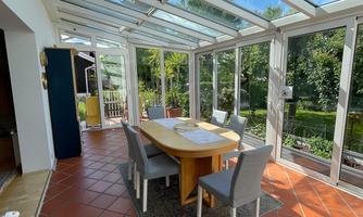 Casa Nonna - with a light-filled conservatory overlooking the cozy garden.