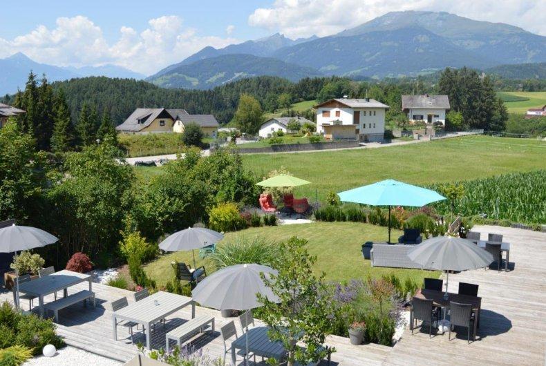 B & B Gmeineck