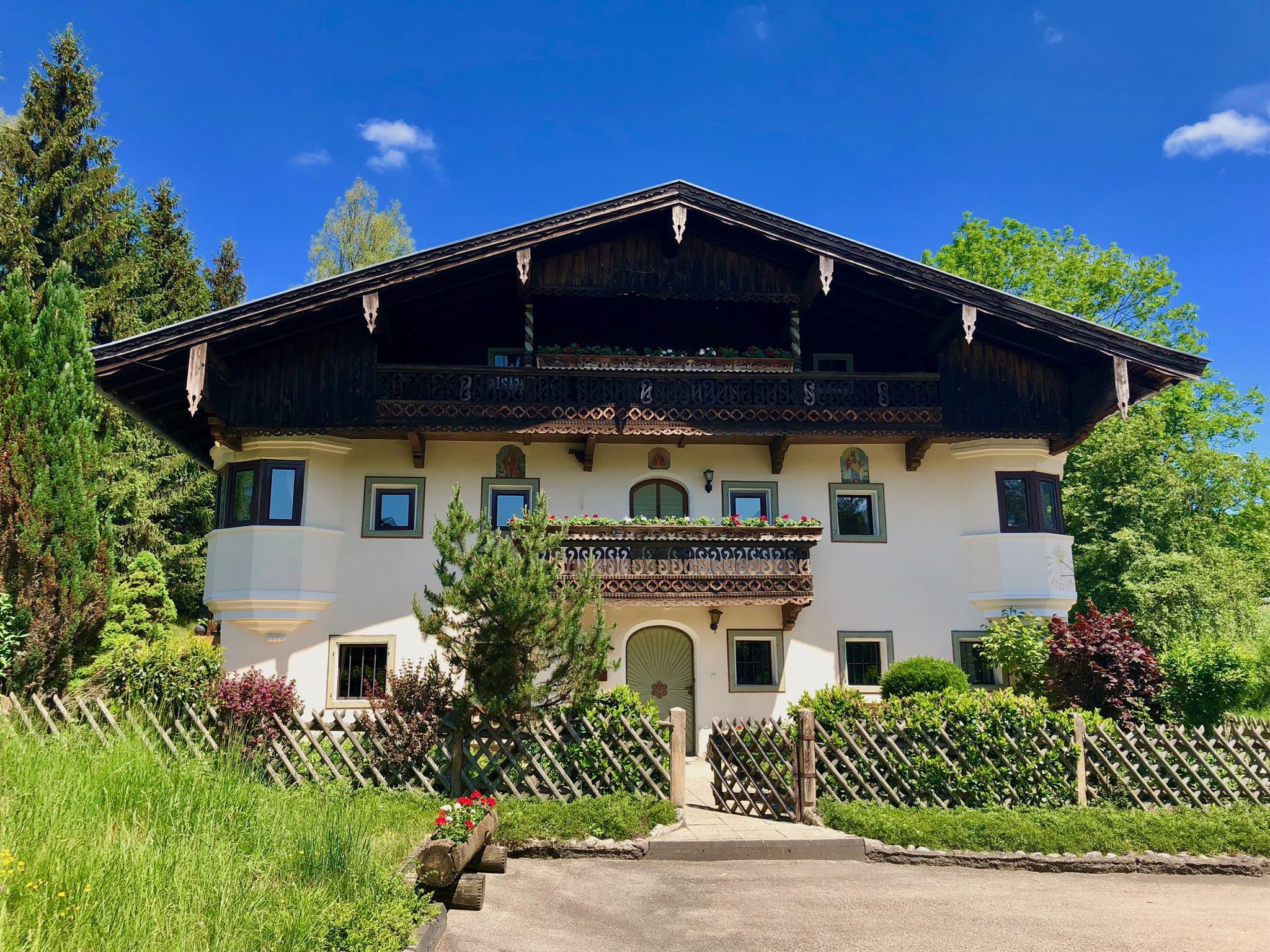 Bauernhaus-Schloss Wagrain Ferienhaus, Toilette un Ferienhaus in der Urlaubsregion Kufstein
