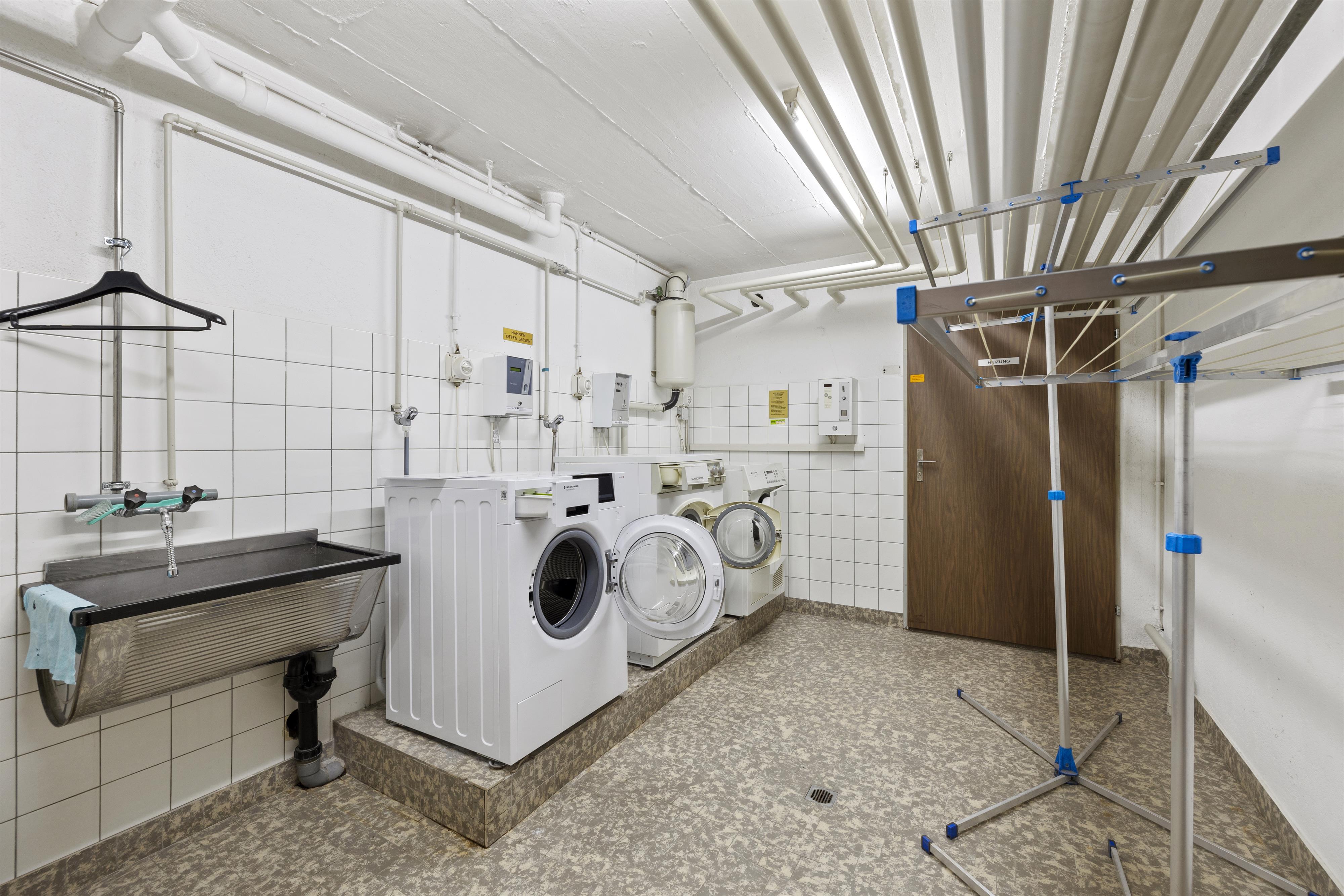 Waschraum Triangel A Waschraum Triangel A