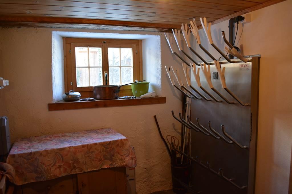 Skischuhheitzung.JPG Skischuhheitzung.JPG