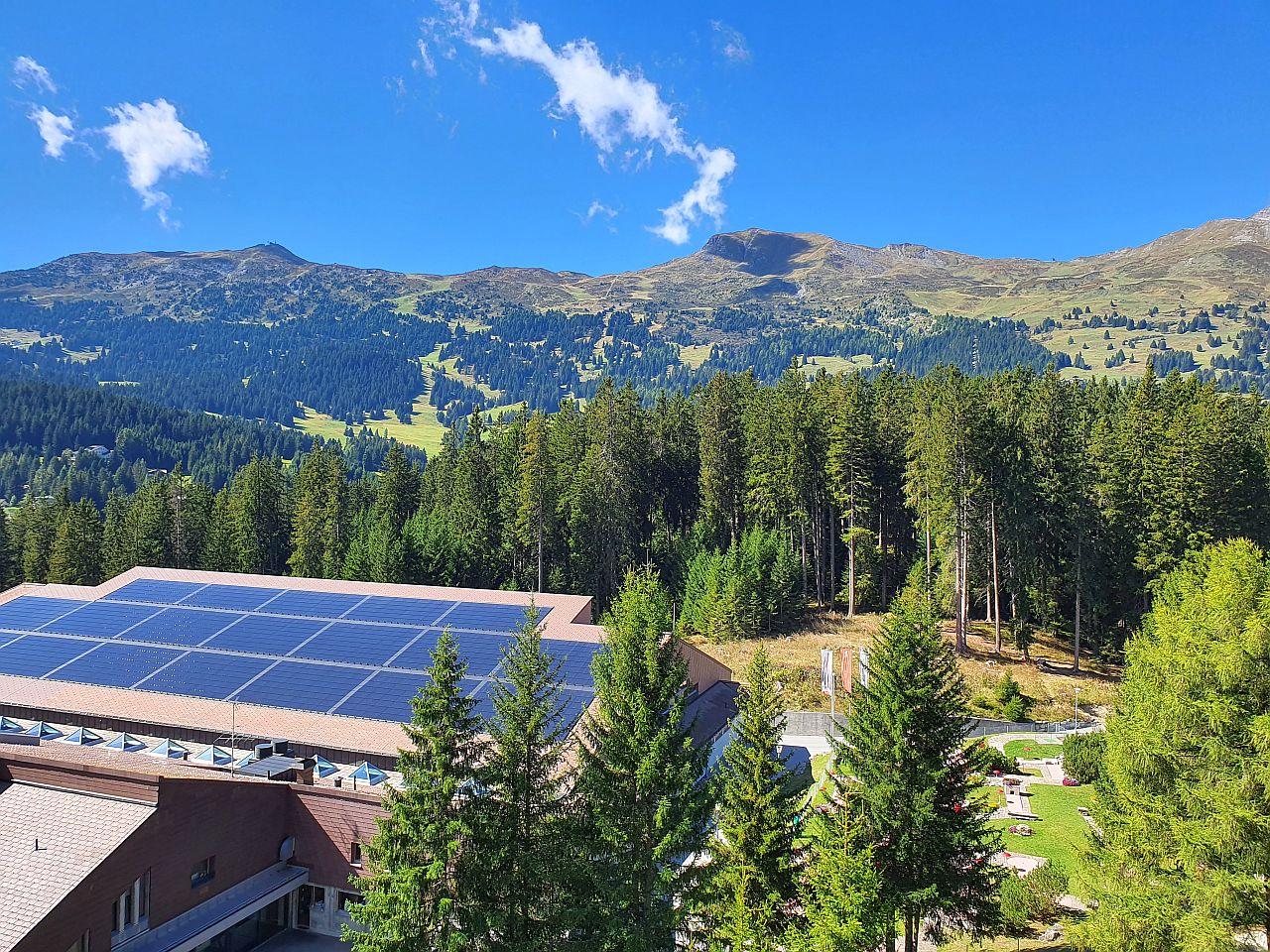 Aussicht vom Wohnzimmer/Balkon aus Aussicht vom Wohnzimmer/Balkon aus