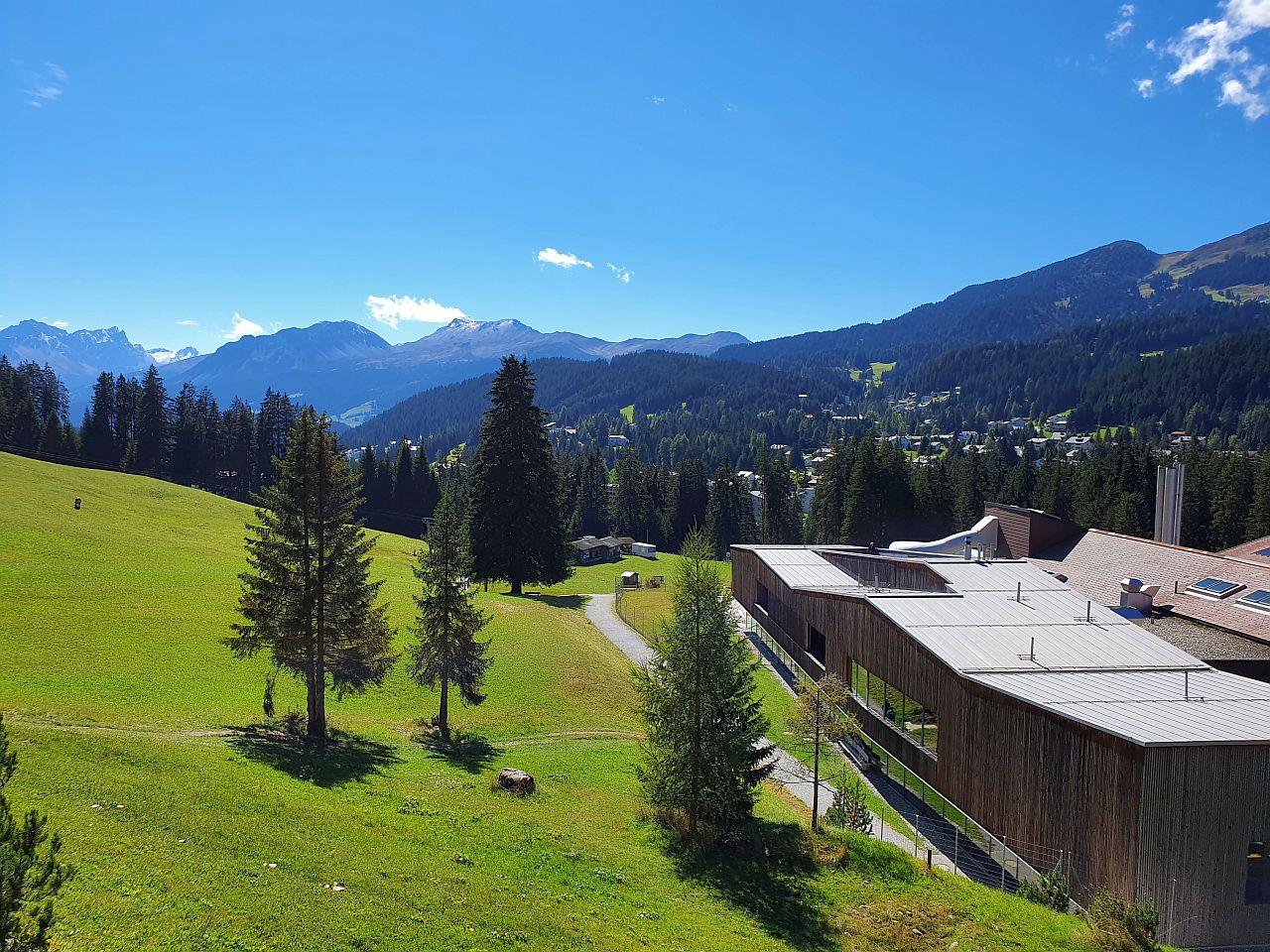 Aussicht vom Wohnzimmer/Balkon aus Aussicht vom Wohnzimmer/Balkon aus