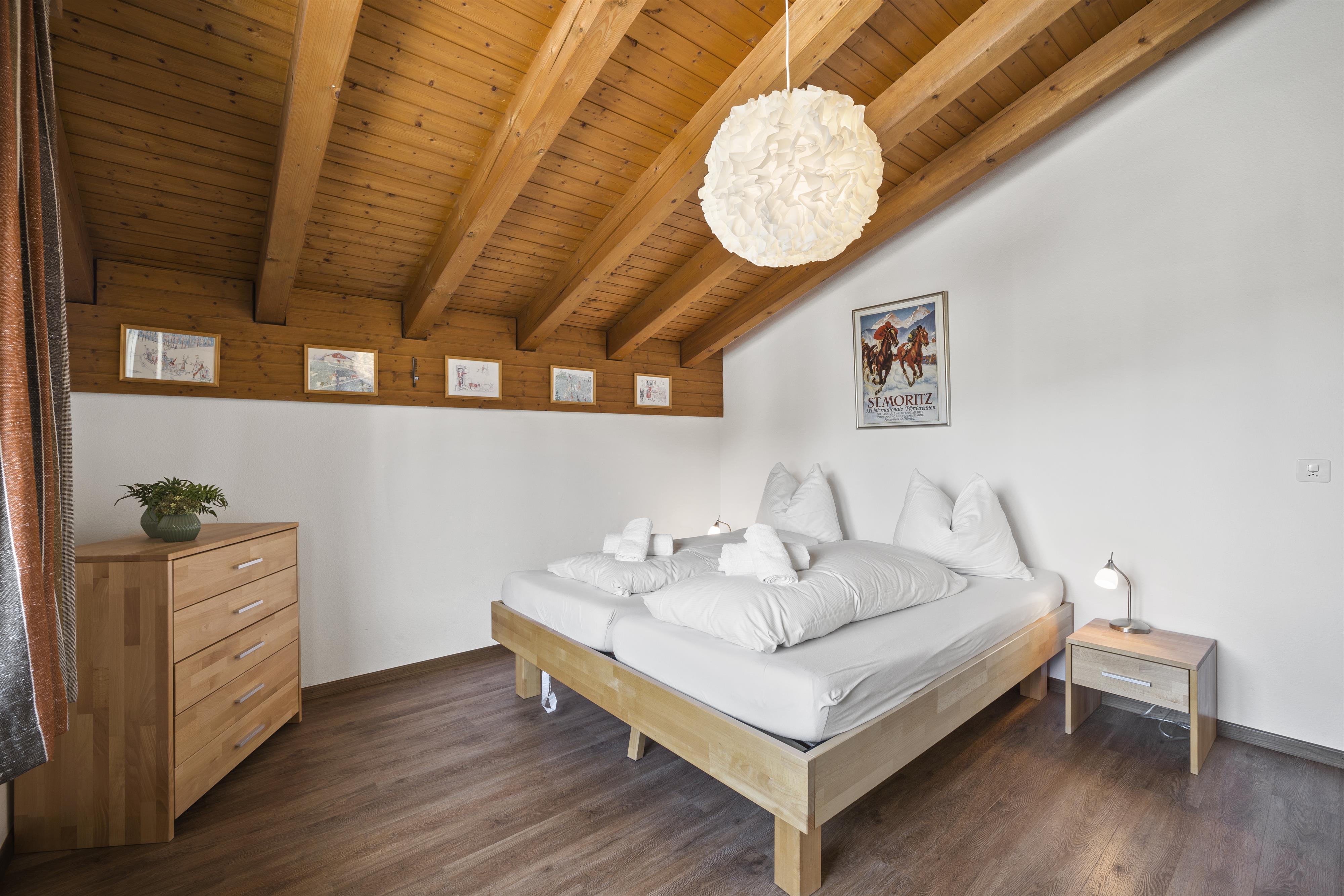 Schlafzimmer 2 mit Doppelbett Schlafzimmer 2 mit Doppelbett