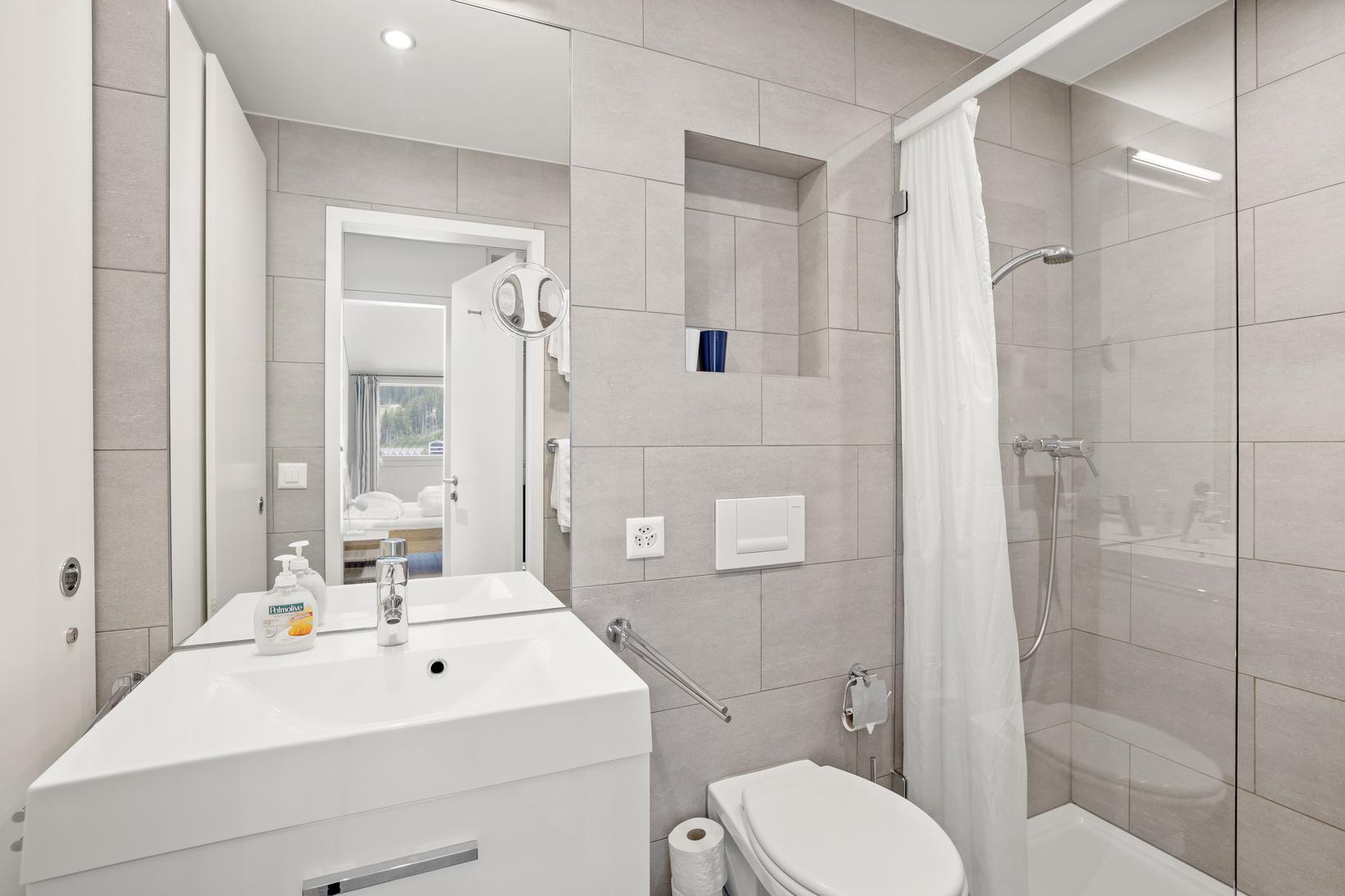 Dusche WC 2. Bad Dusche WC 2. Bad