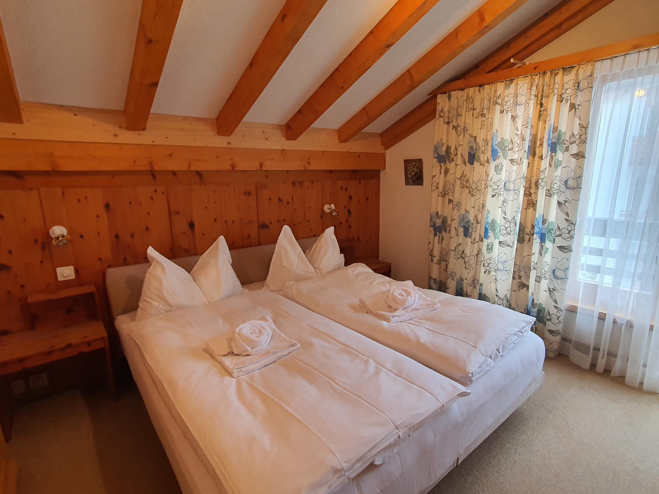 Master bedroom on the 1st floor Master bedroom on the 1st floor