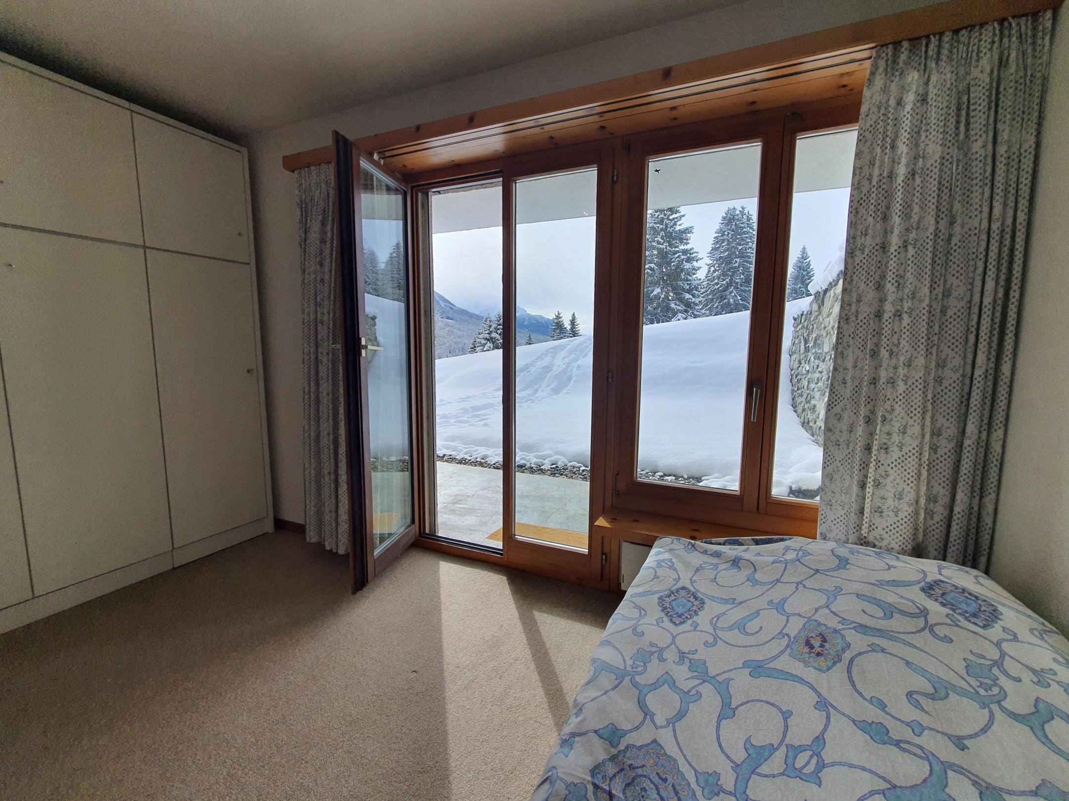 Bedroom in the basemen Bedroom in the basemen