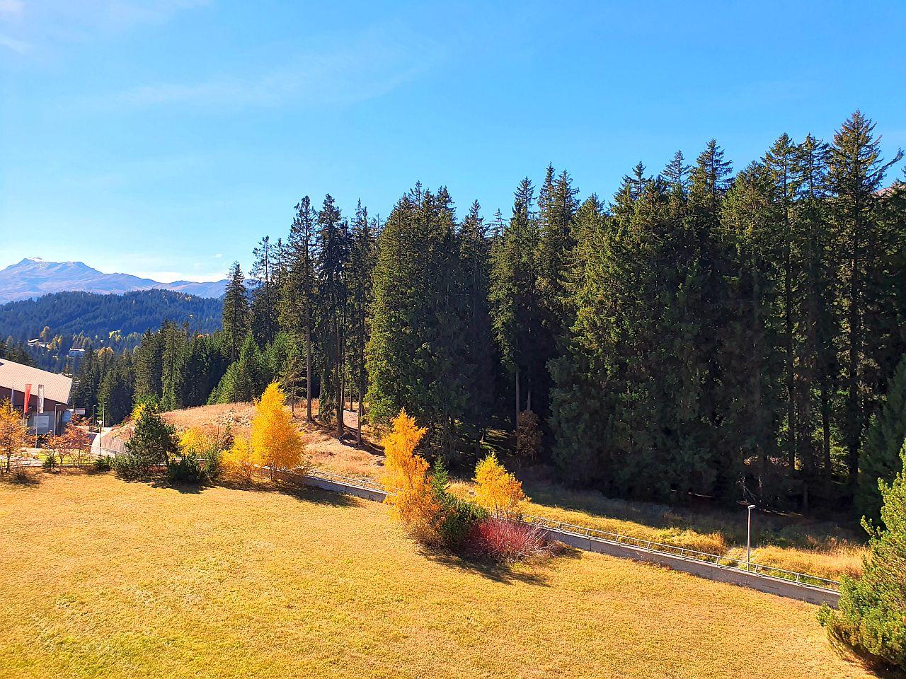Aussicht vom Wohnzimmer/Balkon aus Aussicht vom Wohnzimmer/Balkon aus