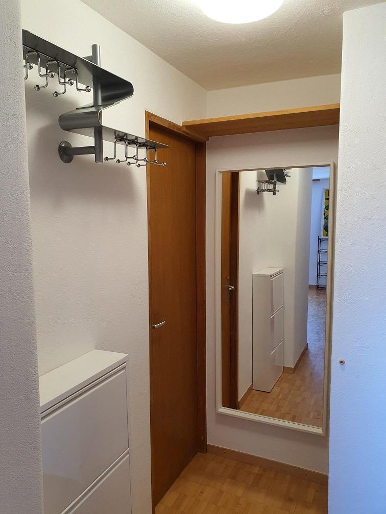 Entree.jpg Entree.jpg