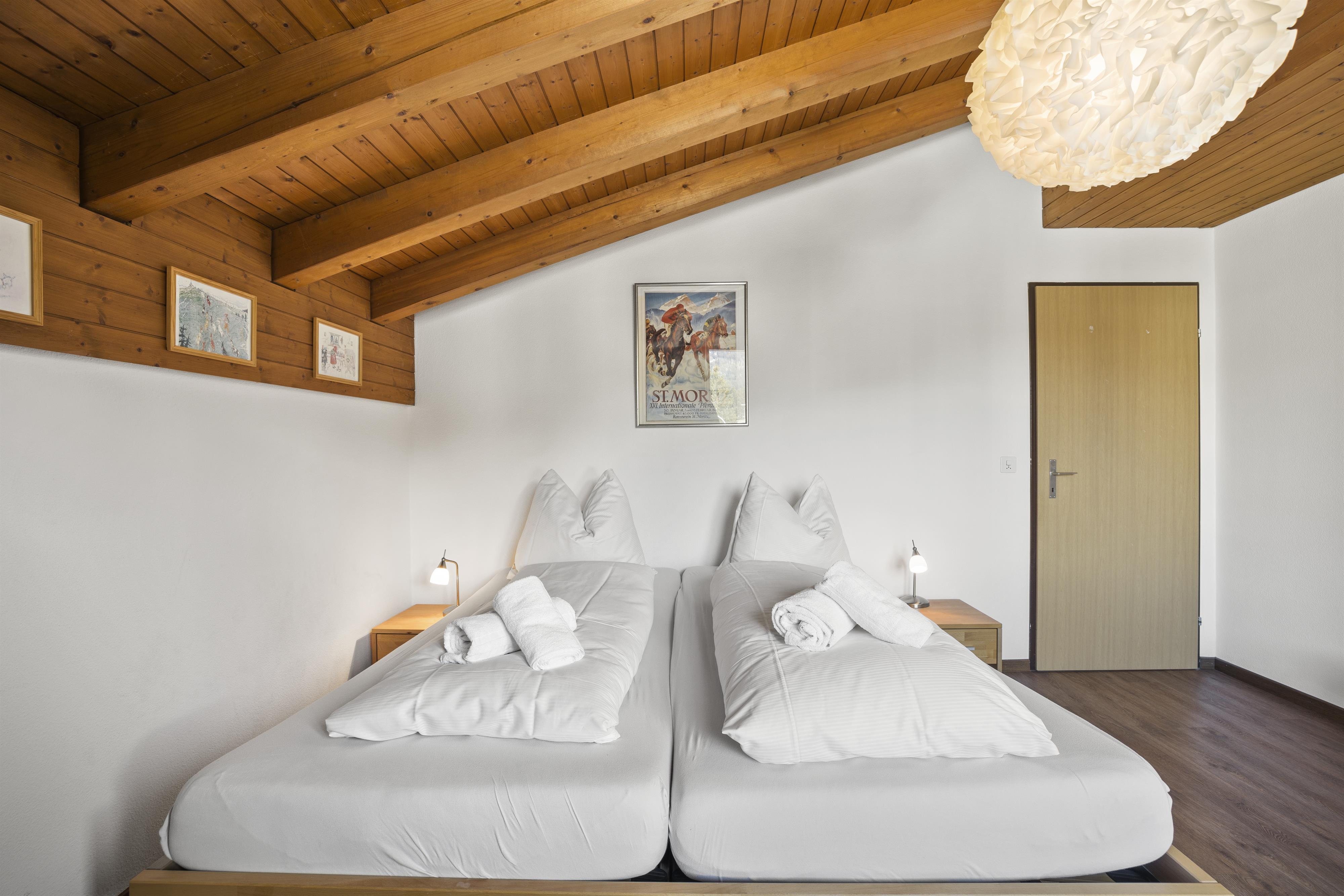 Schlafzimmer 2 mit Doppelbett Schlafzimmer 2 mit Doppelbett