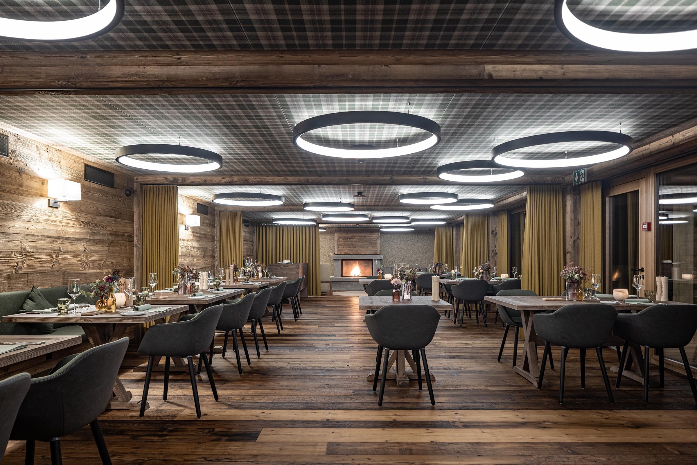 hotel-valbella-resort-arosa-lenzerheide-restaurant hotel-valbella-resort-arosa-lenzerheide-restaurant