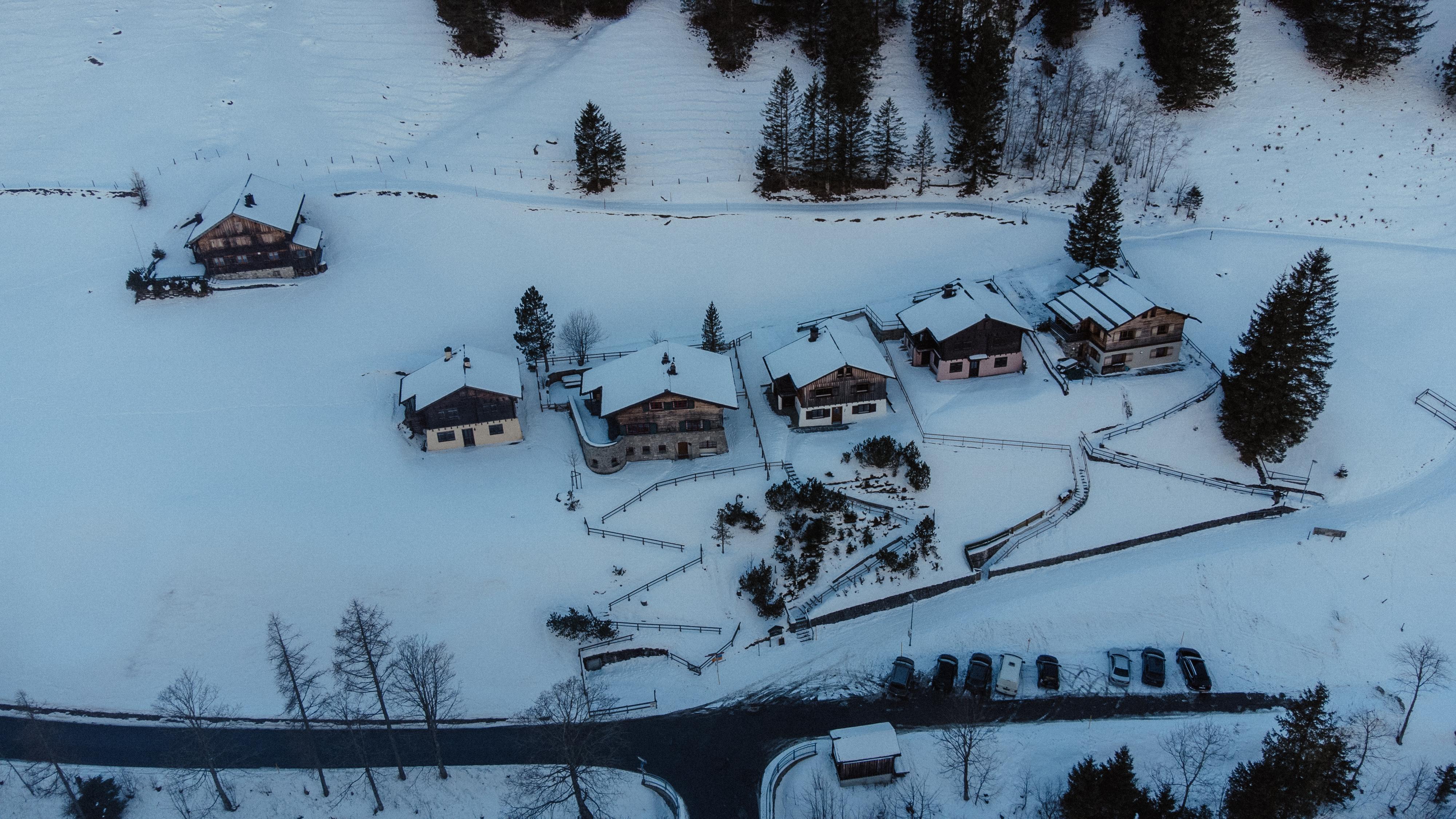 Packplatz / Weg zum Haus Packplatz / Weg zum Haus