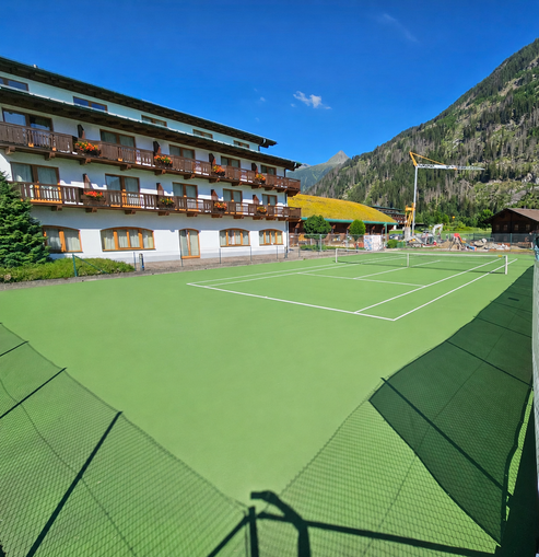 Outdoor Tennis - Hotel Defereggental