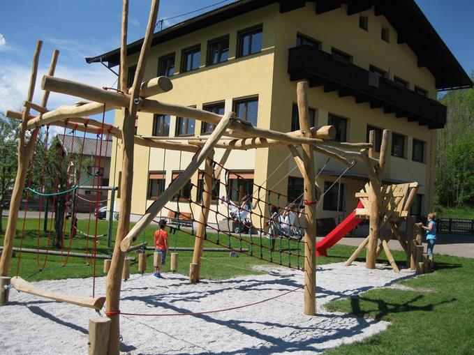 Kinderspielplatz | Volksschule Rosenegg