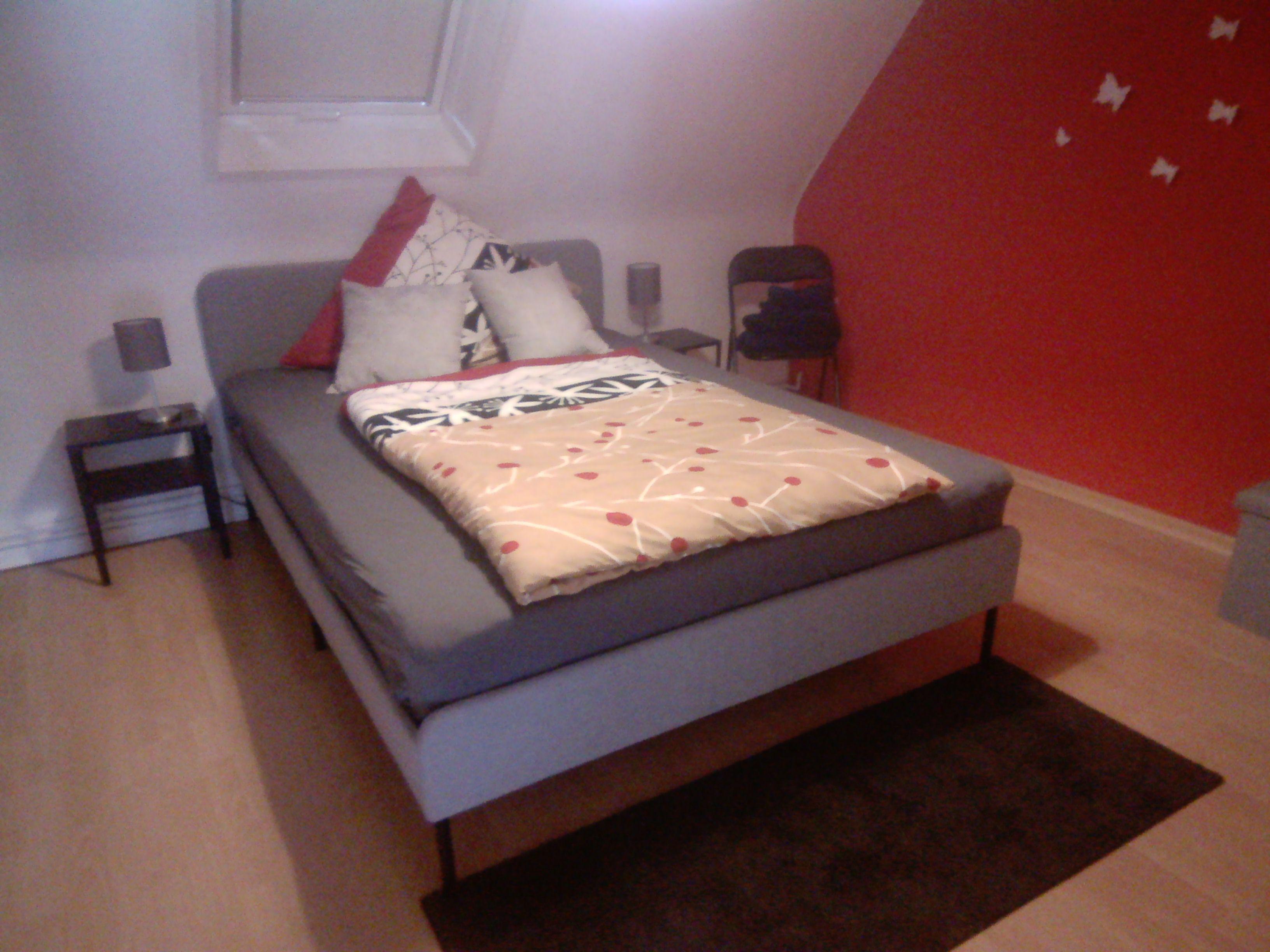 Schlafzimmer 1