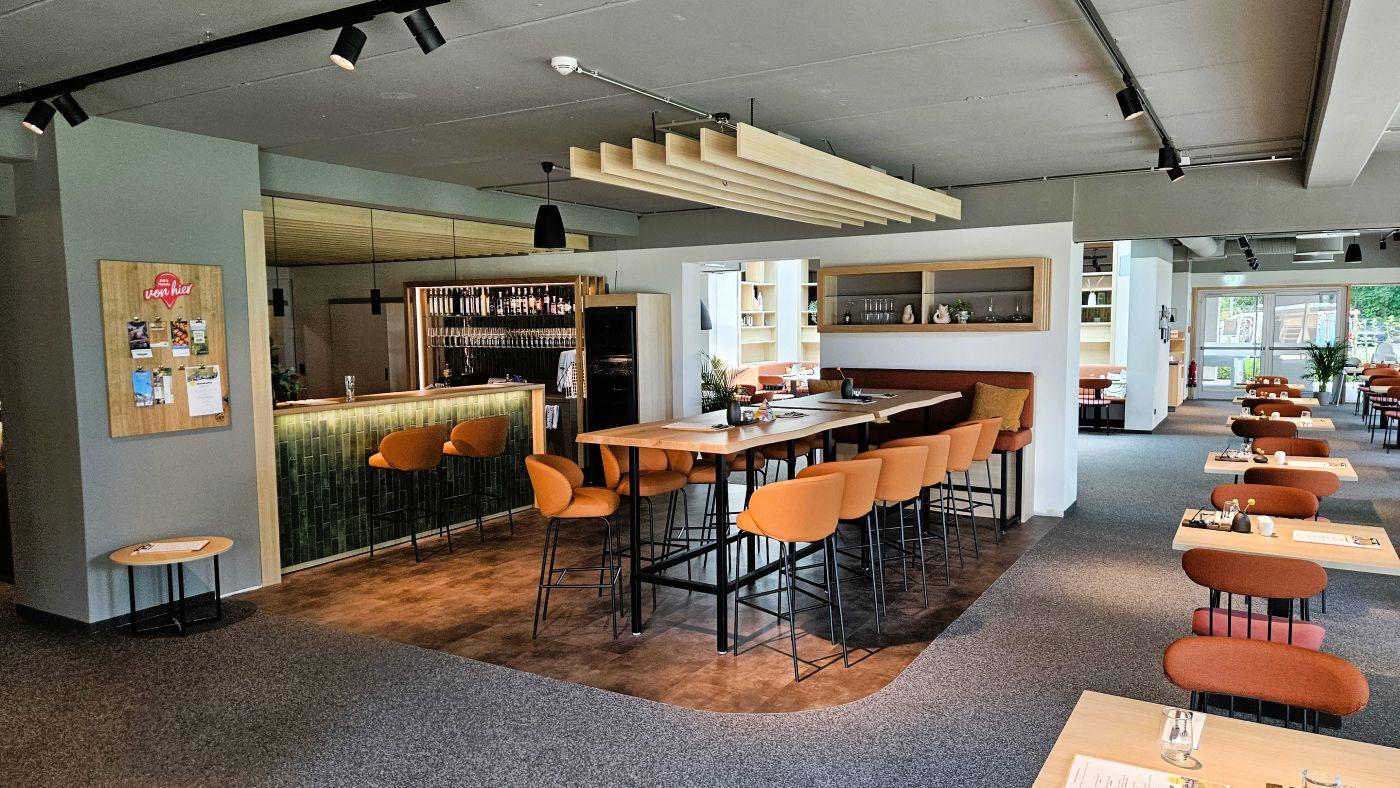 Restaurant/Bar