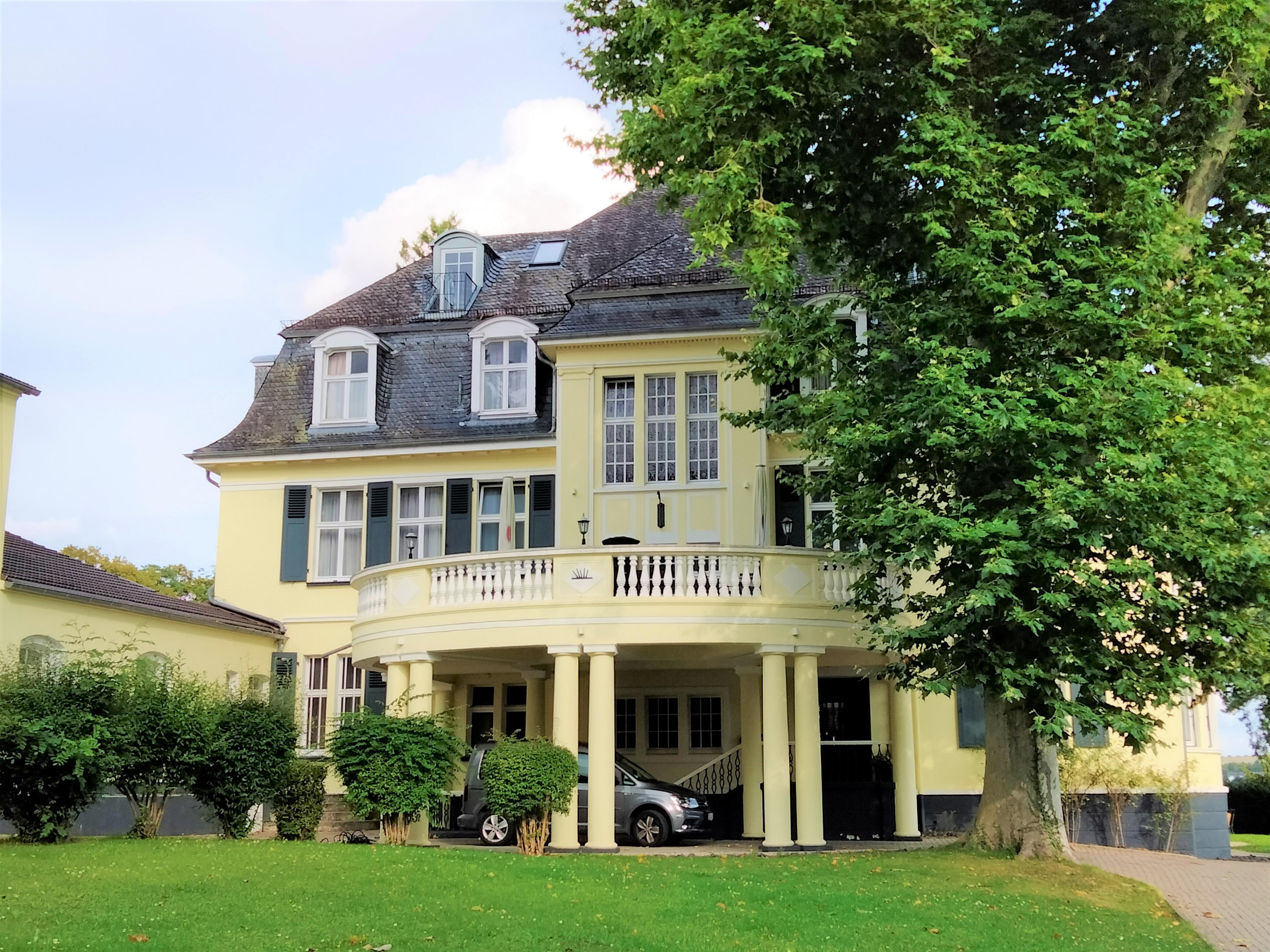 "Villa Oranien" - Hotel-Restaurant