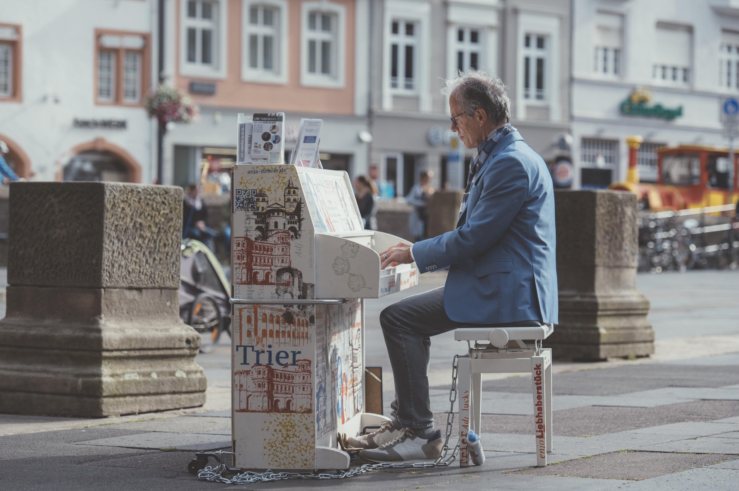 My Urban Piano - Viktor Busch