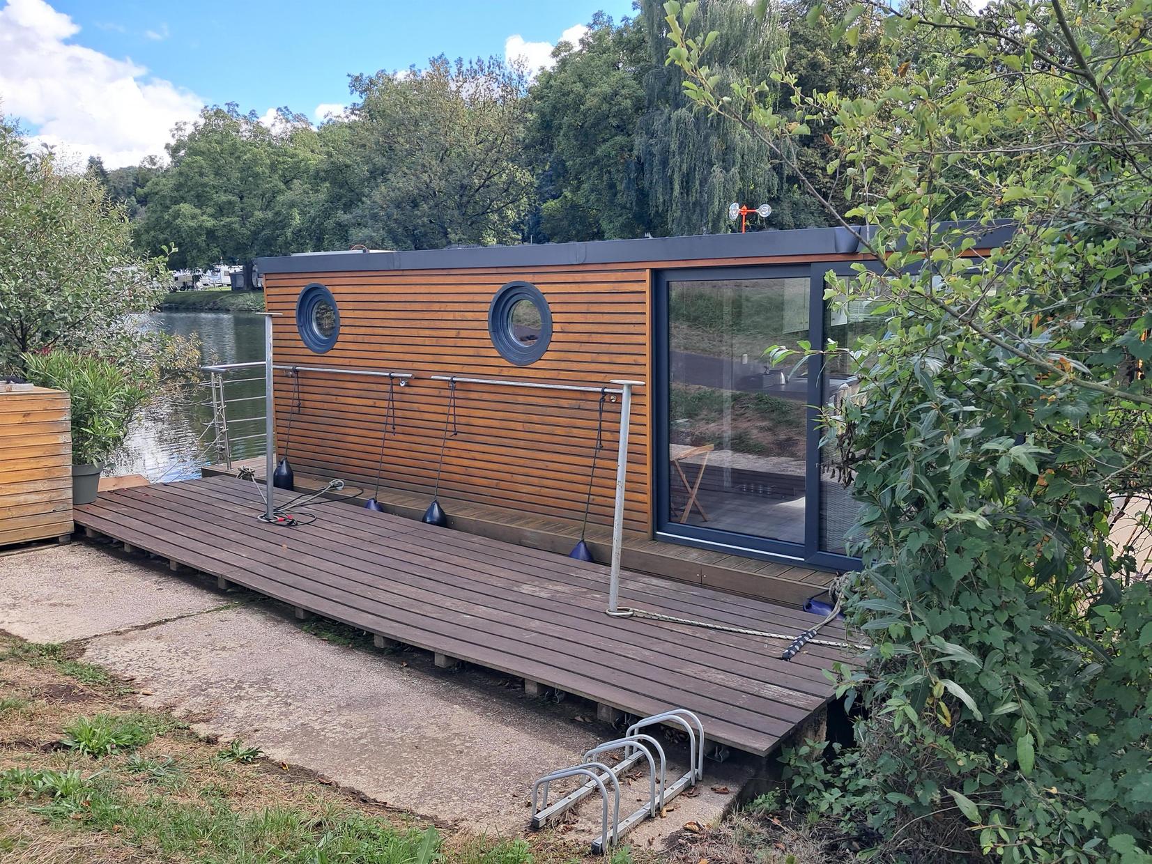 Fahrradabstellmöglichkeit direkt am Hausboot
