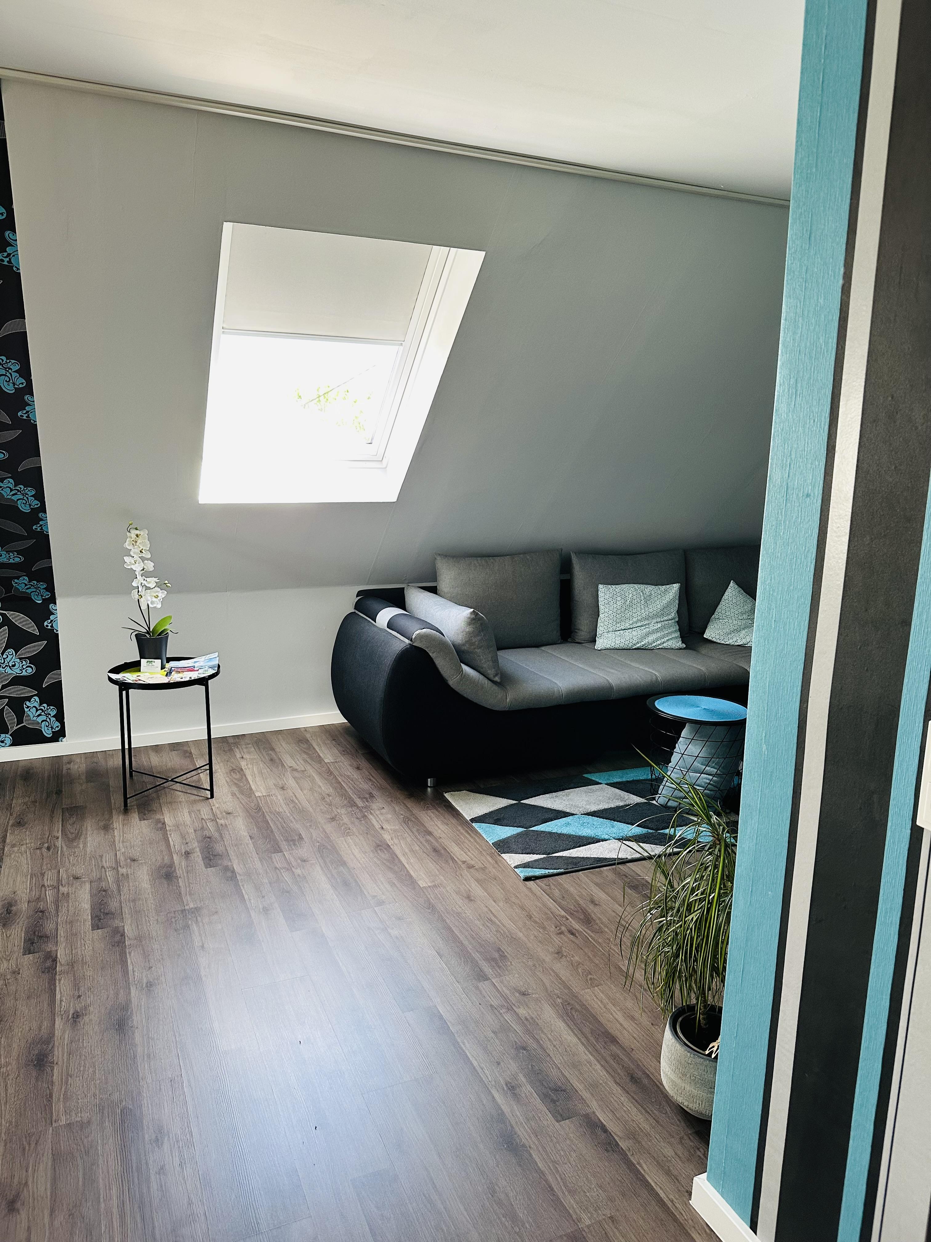 Einblick in Ferienwohnung auf Wohnbereich