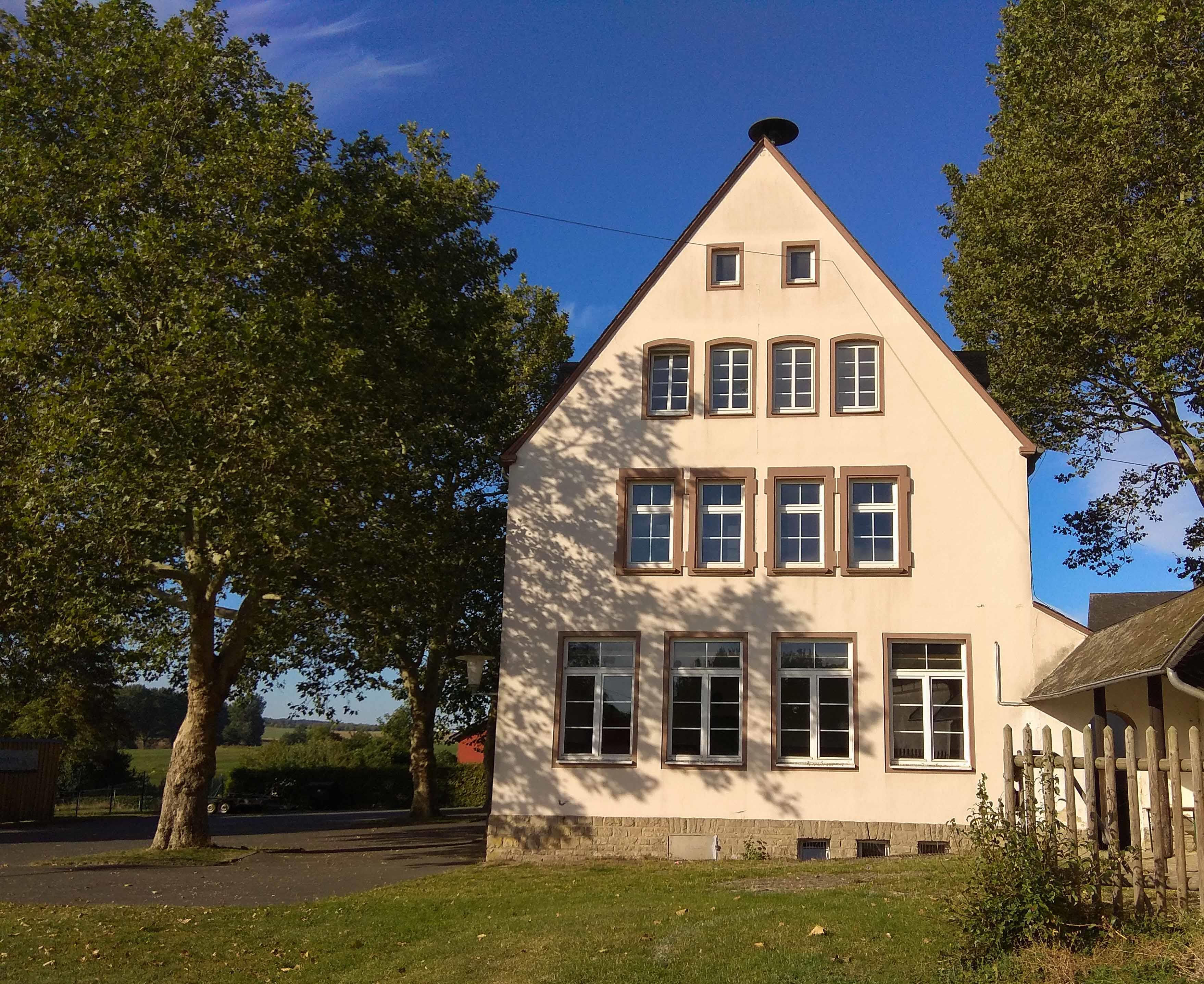 Ferienhaus Alte Schule Rektorenwohnung - 90 qm Ferienwohnung in Deutschland