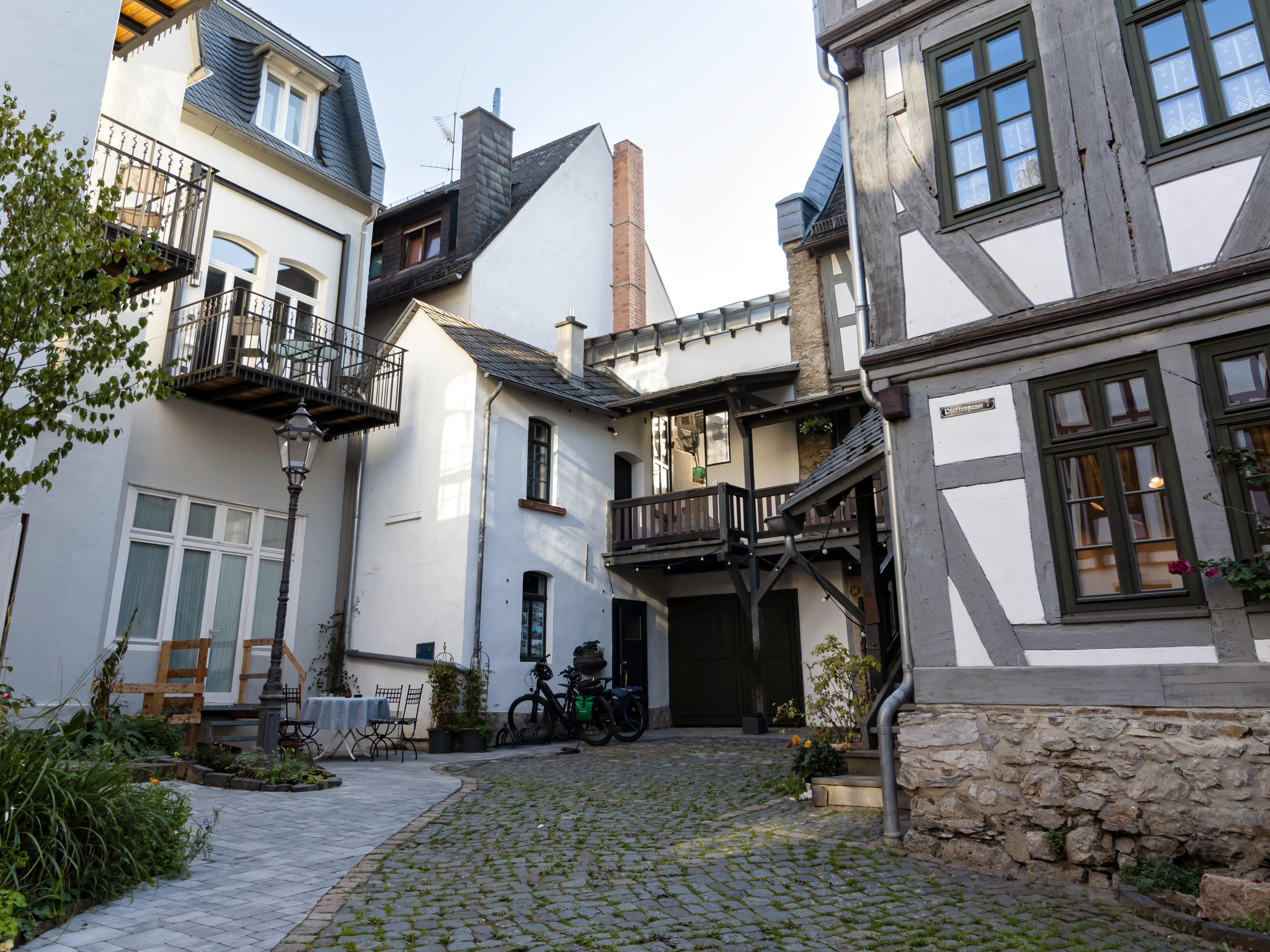 Jugendstiltraum und Haus Monreal, Innenhof