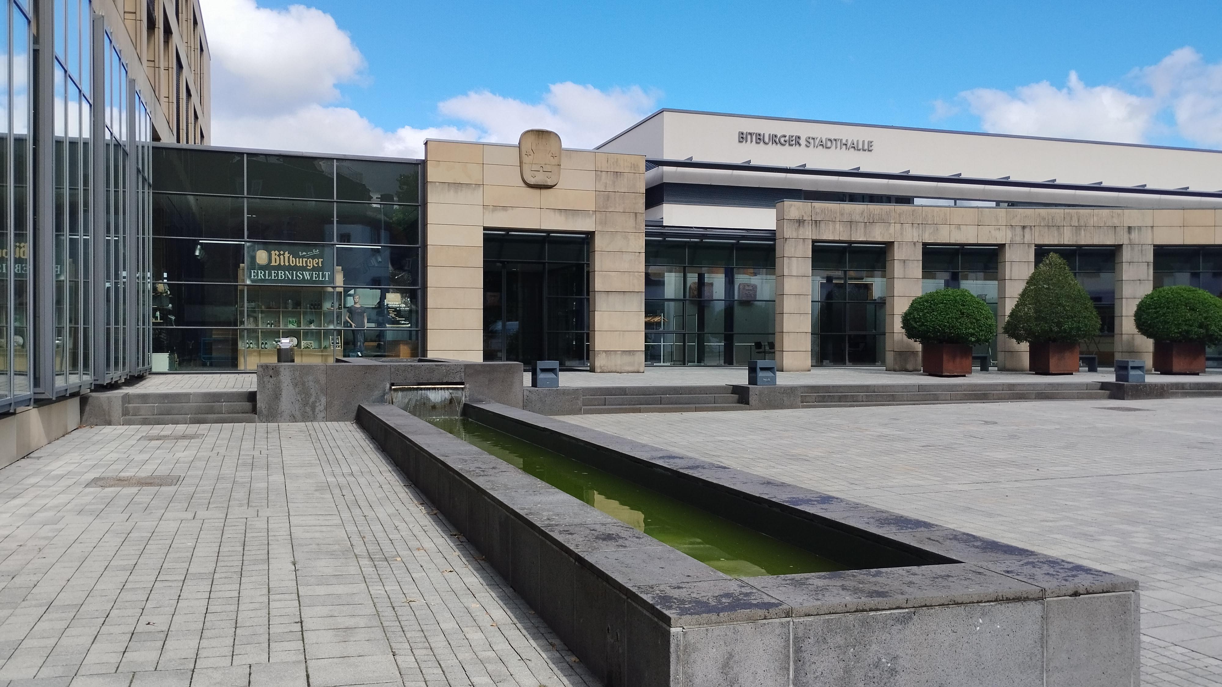 Außenansicht Bitburger Stadthalle