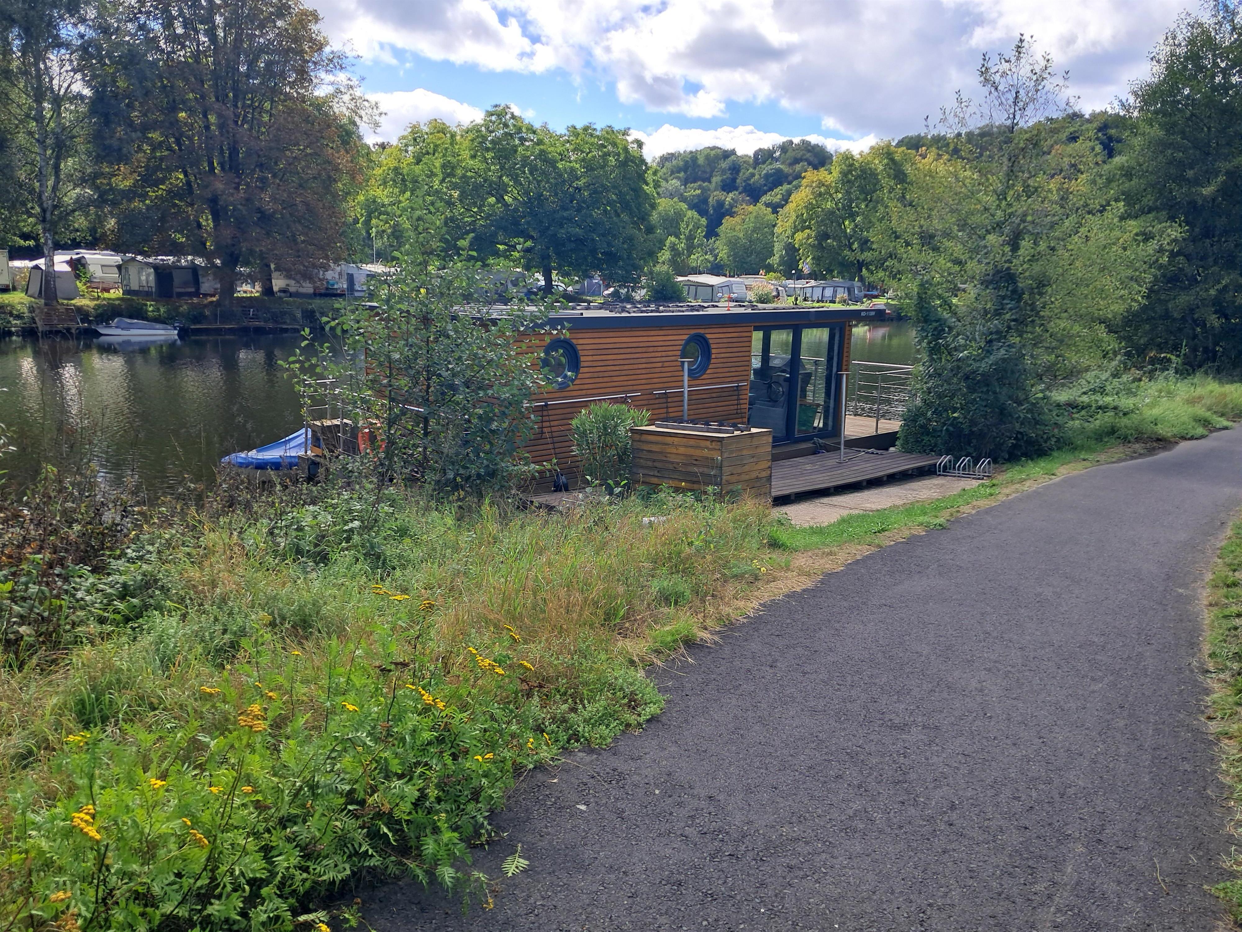 Happy-Lahn-Charter - Holidays on a houseboat