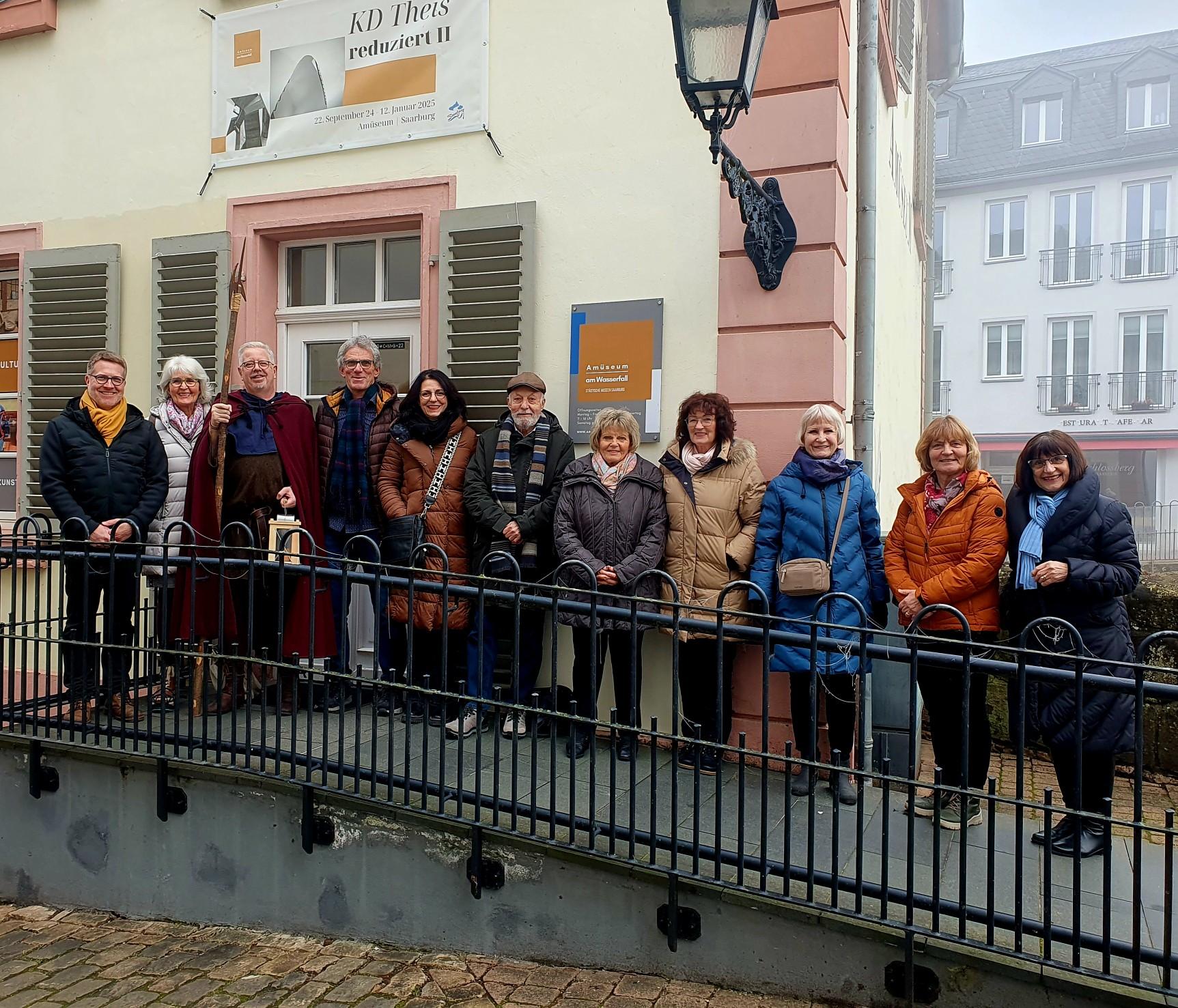 Gästebegleiter vor dem Amüseum