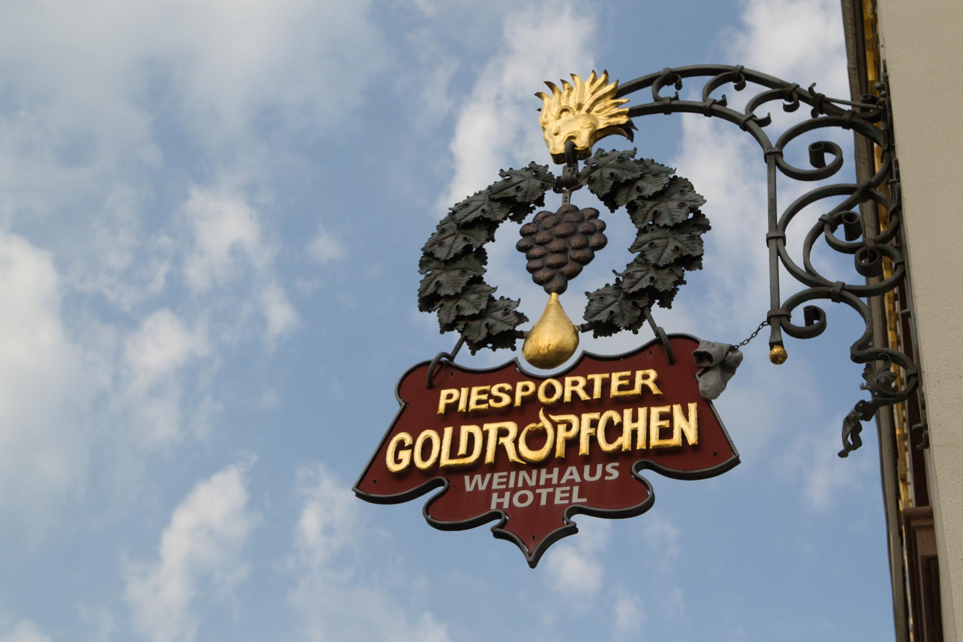 Piesporter Goldtröpfchen Schild