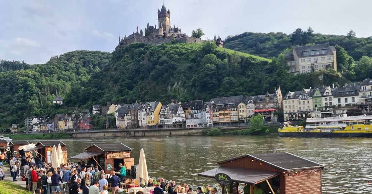 Weinlagenfest in den Anlagen von Cocnd
