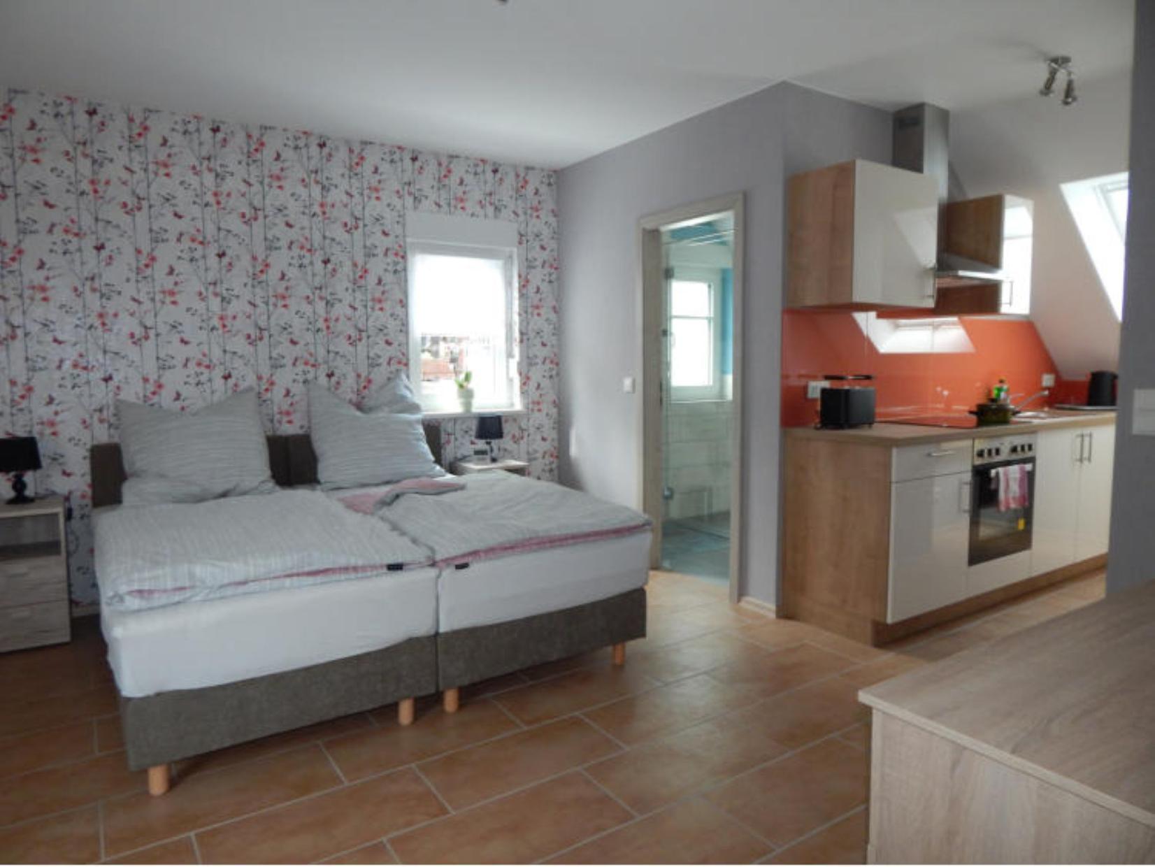 Appartement/Fewo, Dusche oder Bad, WC, Wohn-/Schlafraum