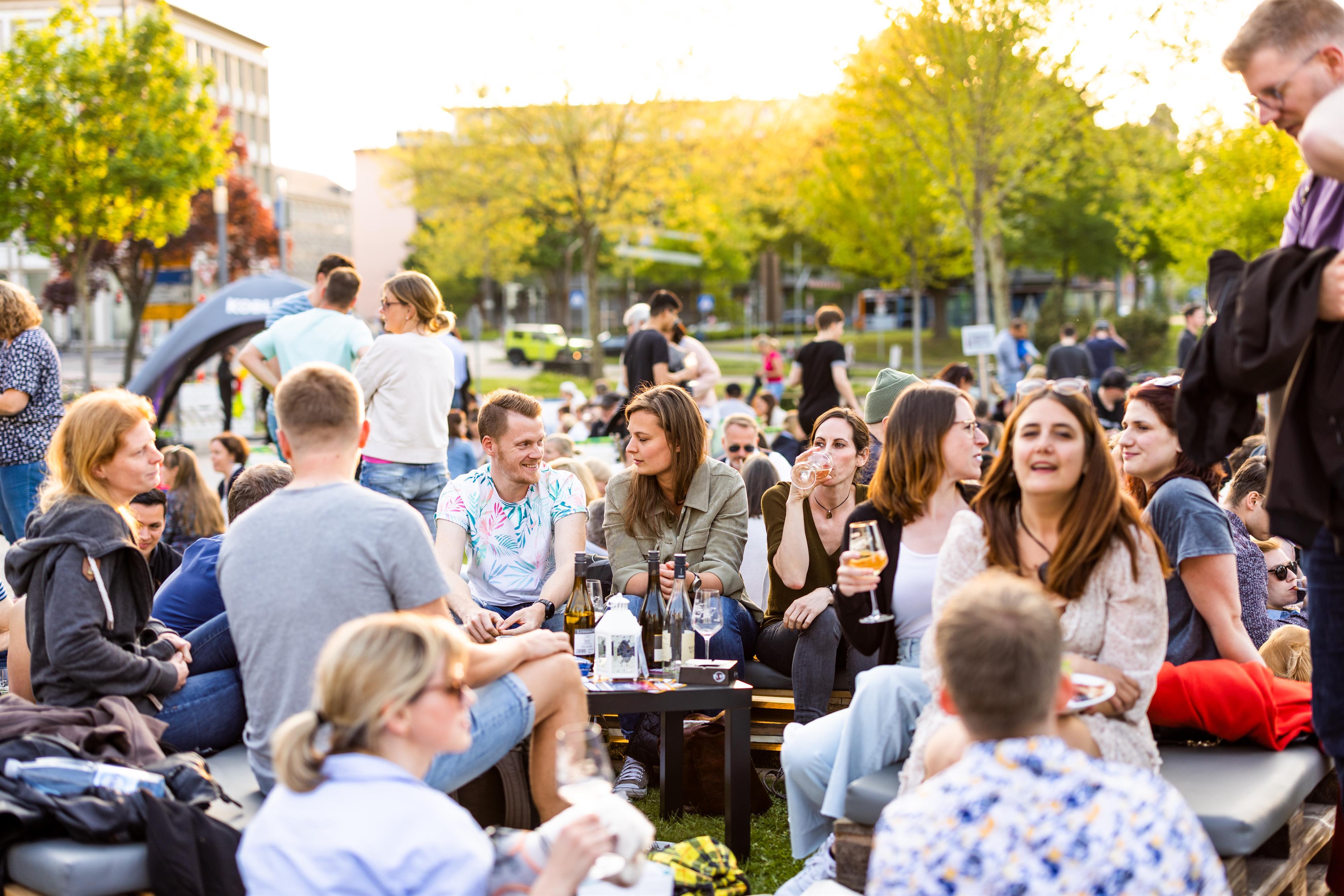 Blaue Stunde PopUp Weinbar Krönungsfeier 1