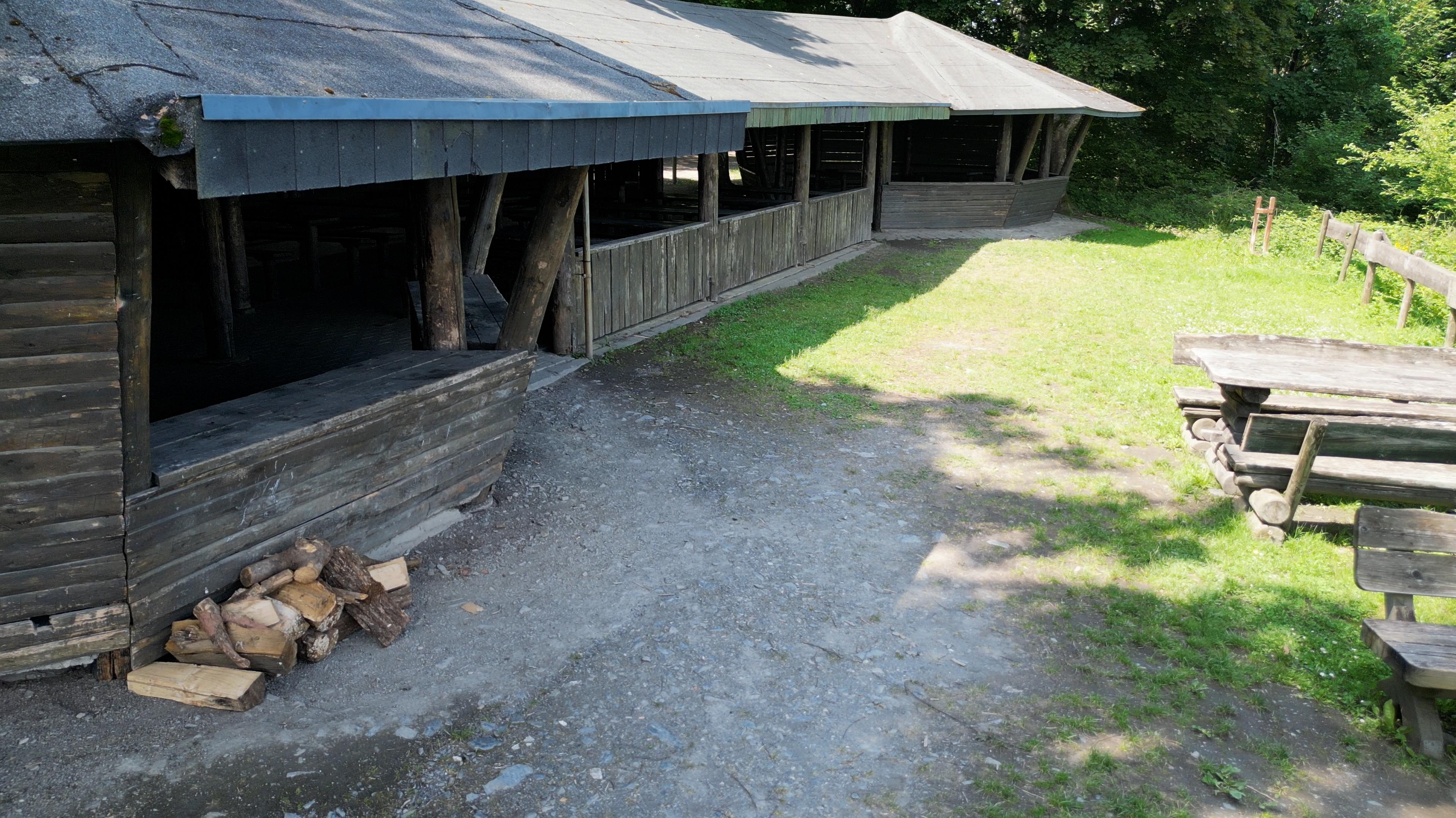 Andeler Schutzhütte Frontansicht
