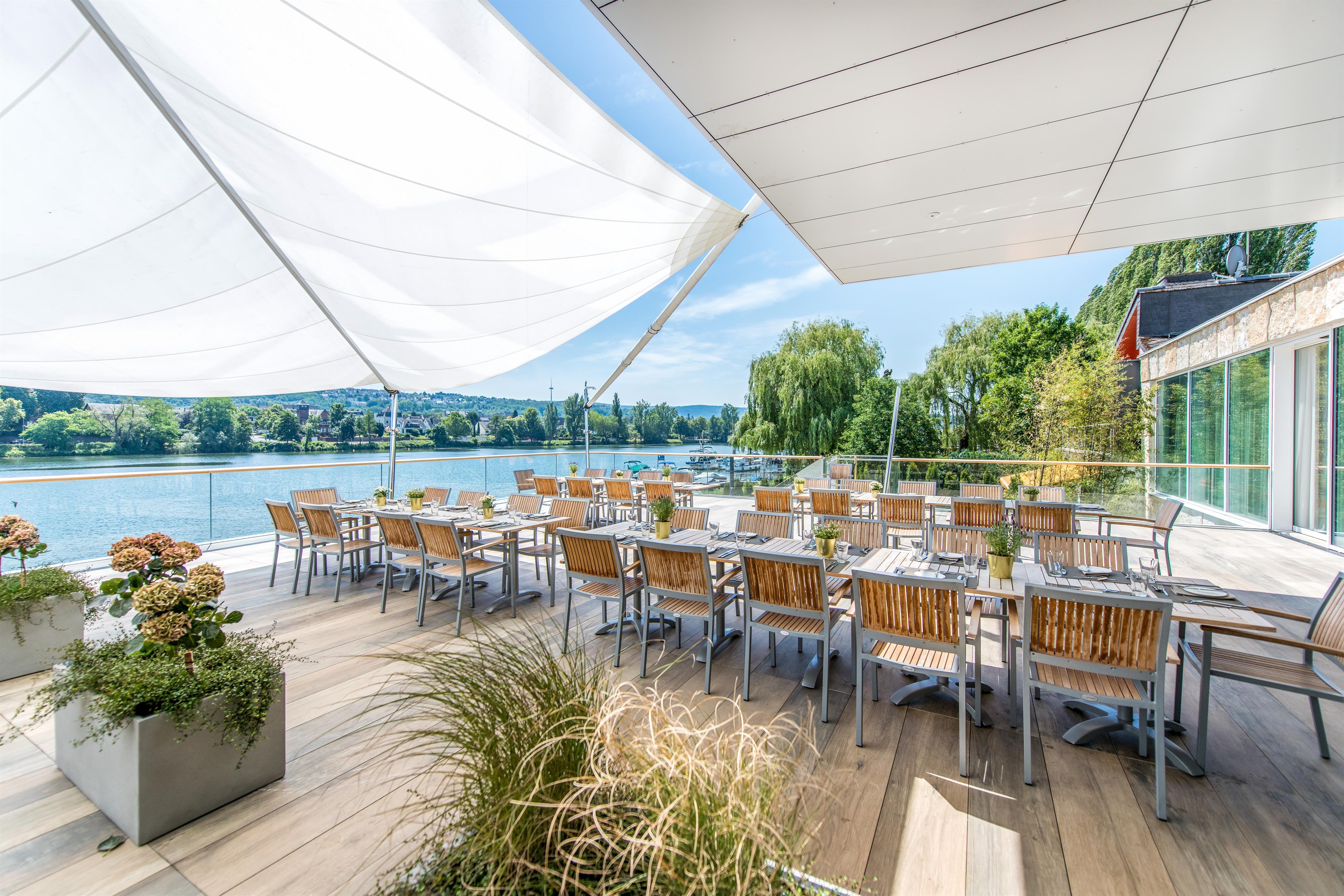 Landgang Terrassenansicht 1