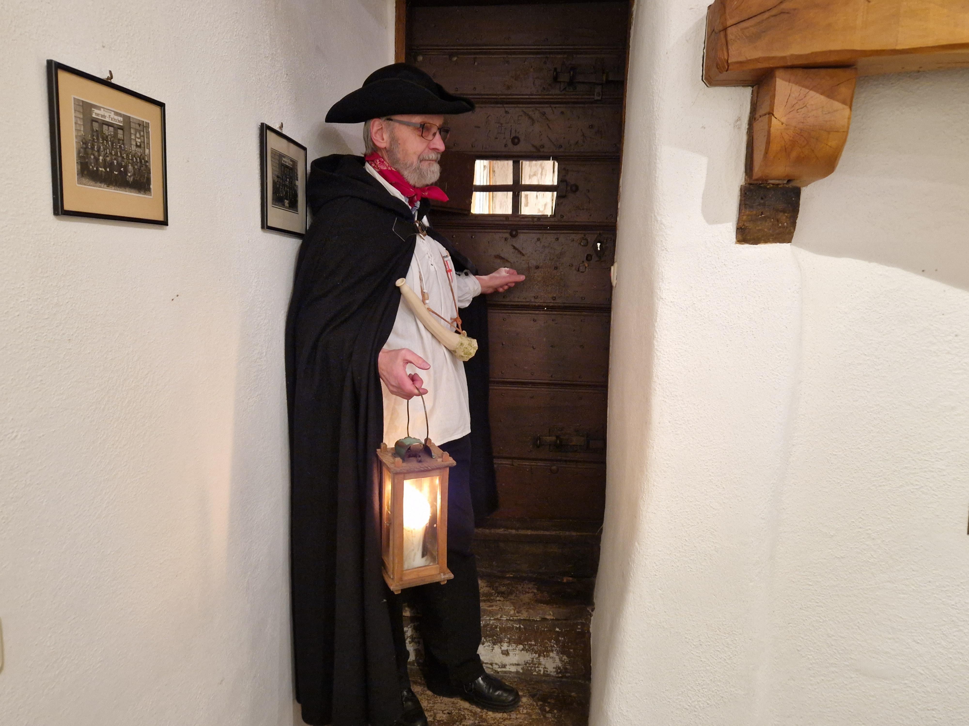 Begleiten Sie den Nachtwächter