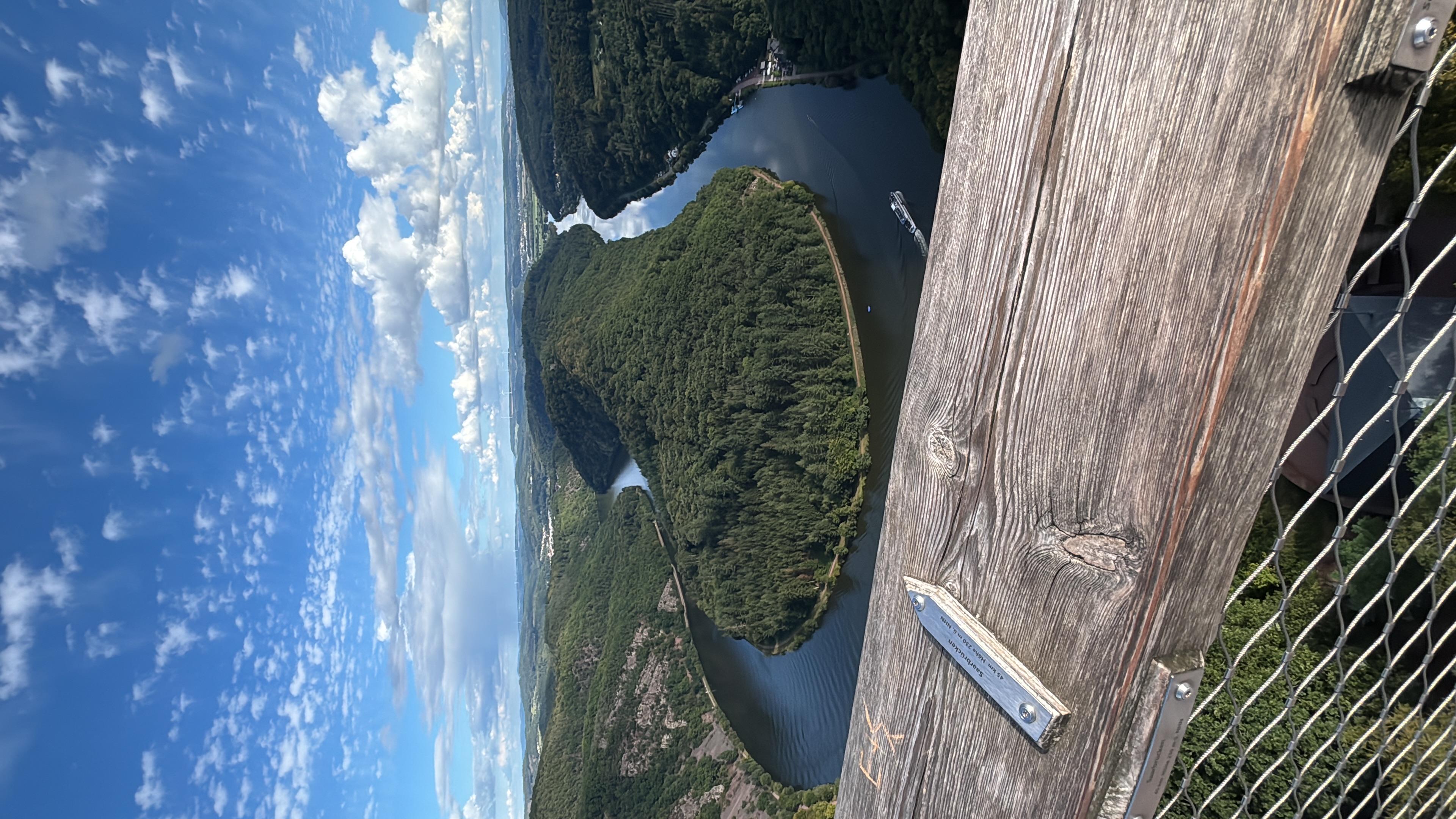 63EA6E9F-6474-4F7E-9928-3033BDDD85AE