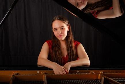 Elena Neumann