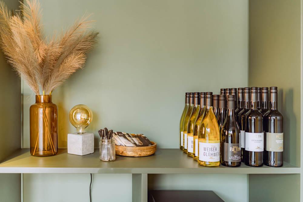 Foyer-Kabinett-Boutique-Apartments-Weinhaus-Beth-K