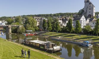 Diez's waterfront promenade