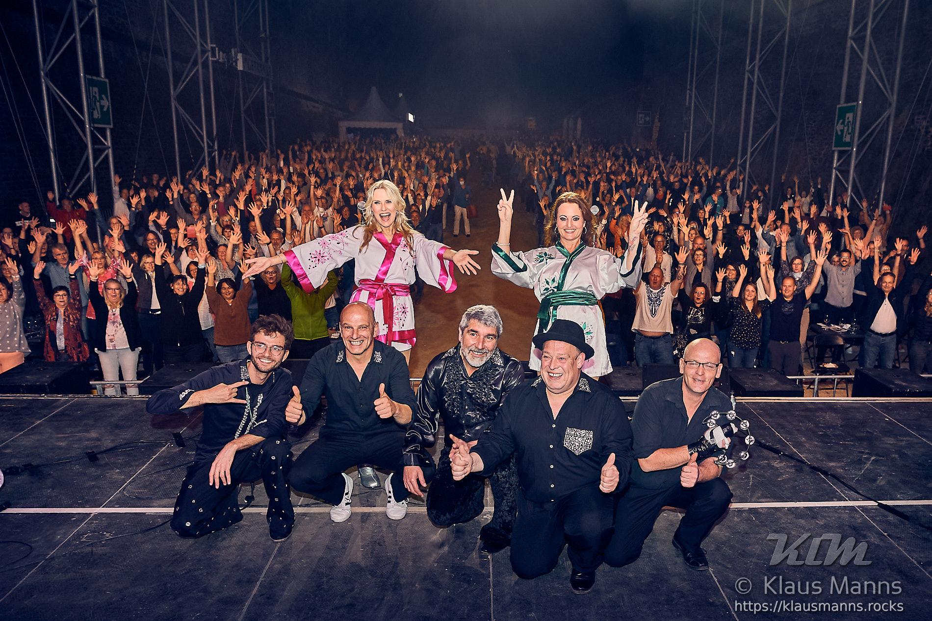 Band vor Publikum