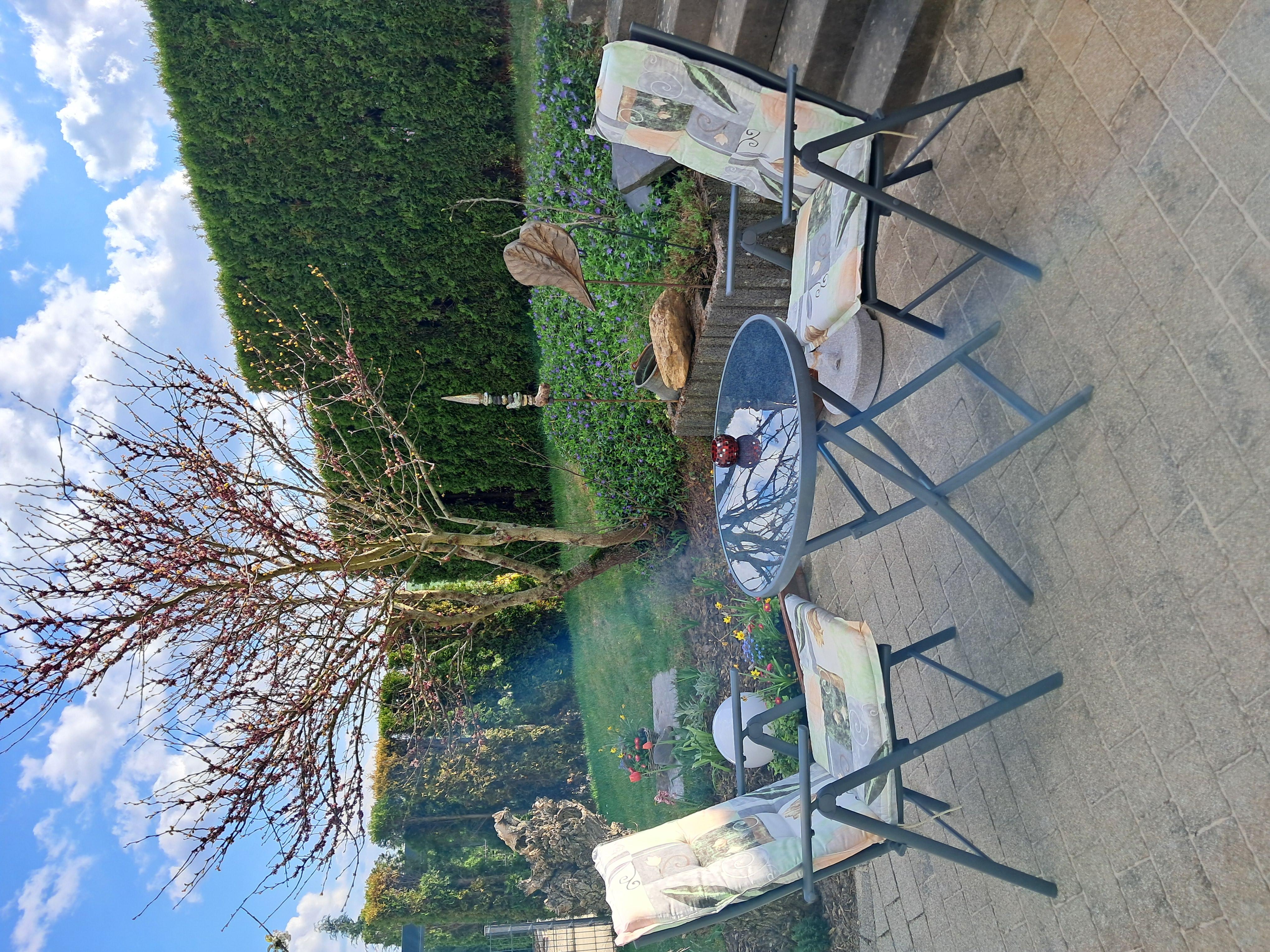 Freisitz im Frühling