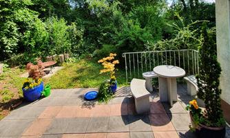 Terrasse mit Blick ins Grüne